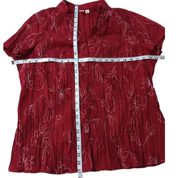 ST. JOHN'S BAY Crinkle Short Sleeve Blouse Top Plus 1X Red Floral‎ Career Travel - Picture 4 of 9